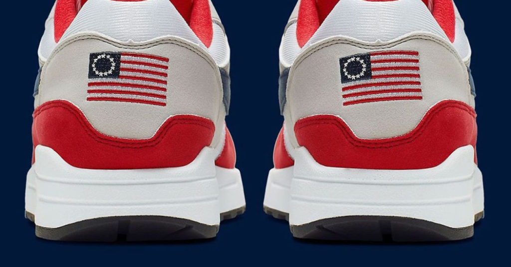 ESTERI La bandiera schiavista sulle scarpe, Nike deve ritirare il modello pensato per il 4 Luglio