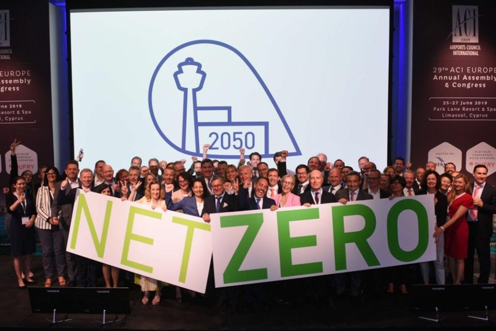 Sostenibilità. Aeroporti europei: accordo per zero emissioni entro il 2050