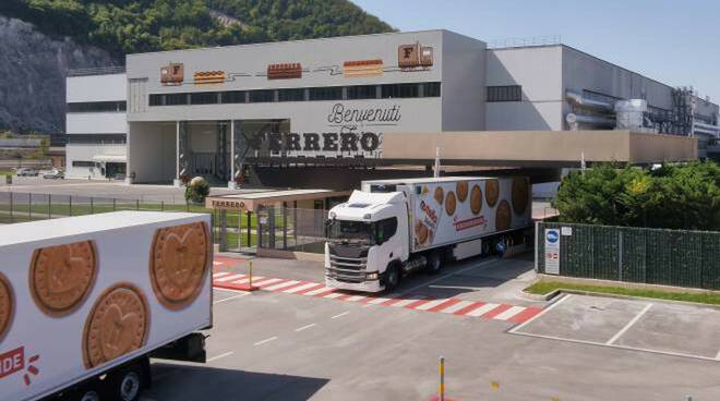 Ferrero, la rivoluzione del packaging: merendine "incartate" pensando alla differenziata