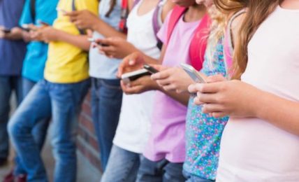 Le scuole di Seattle fanno causa a Instagram e TikTok: stanno avvelenando i nostri ragazzi a scopo di lucro