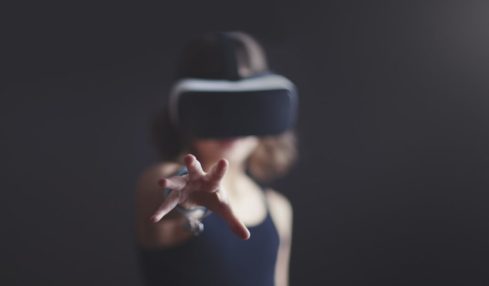 Medicina: dalla chemioterapia al parto, come funziona la realtà virtuale contro il dolore