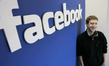 Vent'anni di Facebook, una rivoluzione dell’io senza rivoluzionari