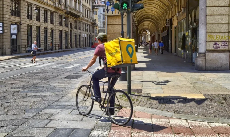 L'indagine su Delivery Hero e Glovo ha svelato per la prima volta un cartello nel mercato del lavoro