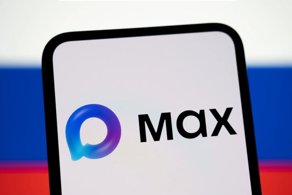 Russia, stretta su Telegram e WhatsApp: il Cremlino spinge gli utenti verso l’app statale Max